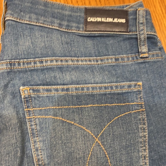 Calvin Klein jeans shorts - Picture 3 of 3